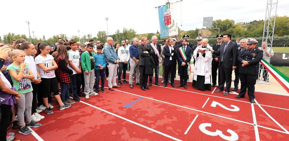 Il ministro Lotti “benedice” i nuovi impianti sportivi 