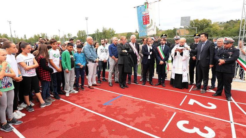 Il ministro Lotti “benedice” i nuovi impianti sportivi