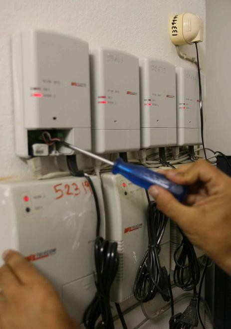 Famiglie da giorni senza telefono Rabbia e proteste 
