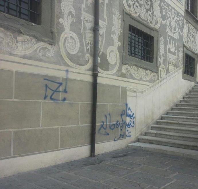 Un anno e mezzo fa la stessa sorte toccò al palazzo della Normale