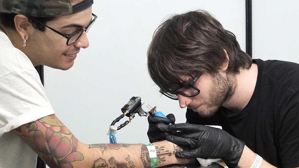 Tatuaggi, body art e piercing al Palacongressi