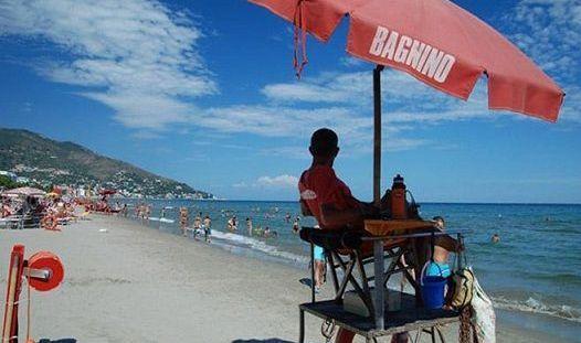 Salvataggio con il surf 