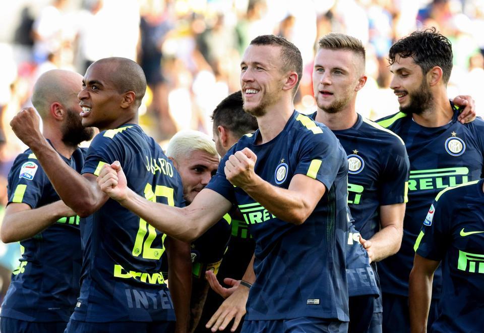 Inter a fatica, ma la vittoria vale il primato 