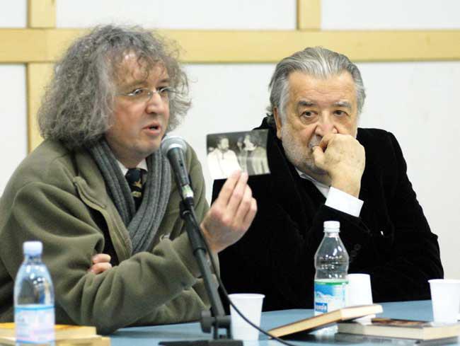 Pupi Avati al Castello il 26 ottobre, qui con Fabio Canessa in un precedente incontro al Centro giovani