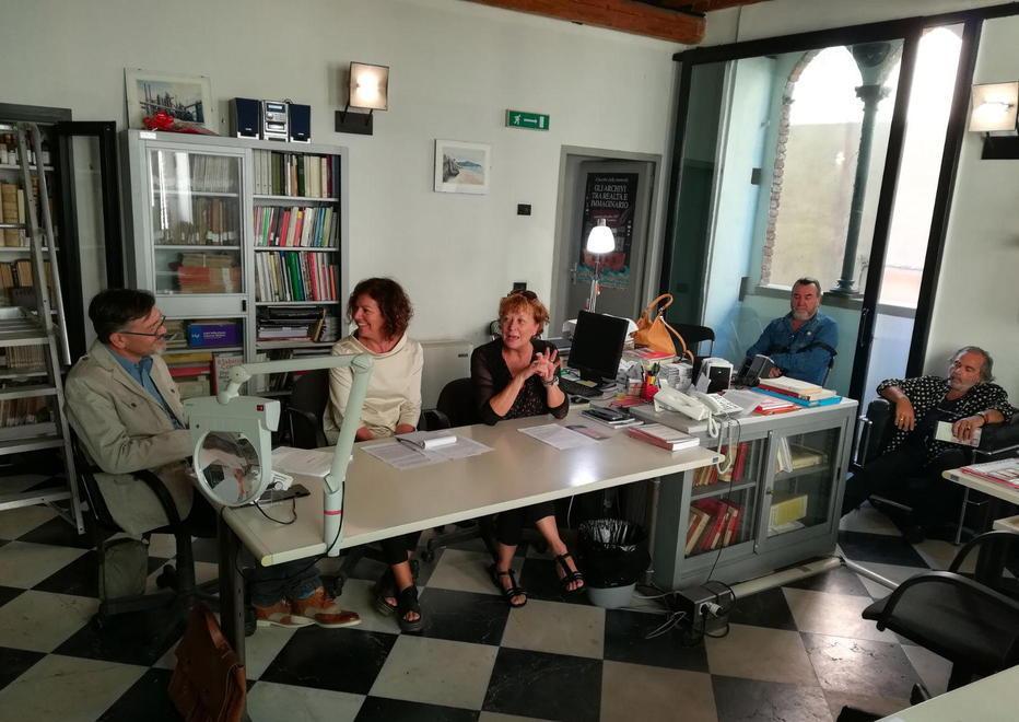 Viaggio negli archivi tra letteratura, musica fotografia e memoria 