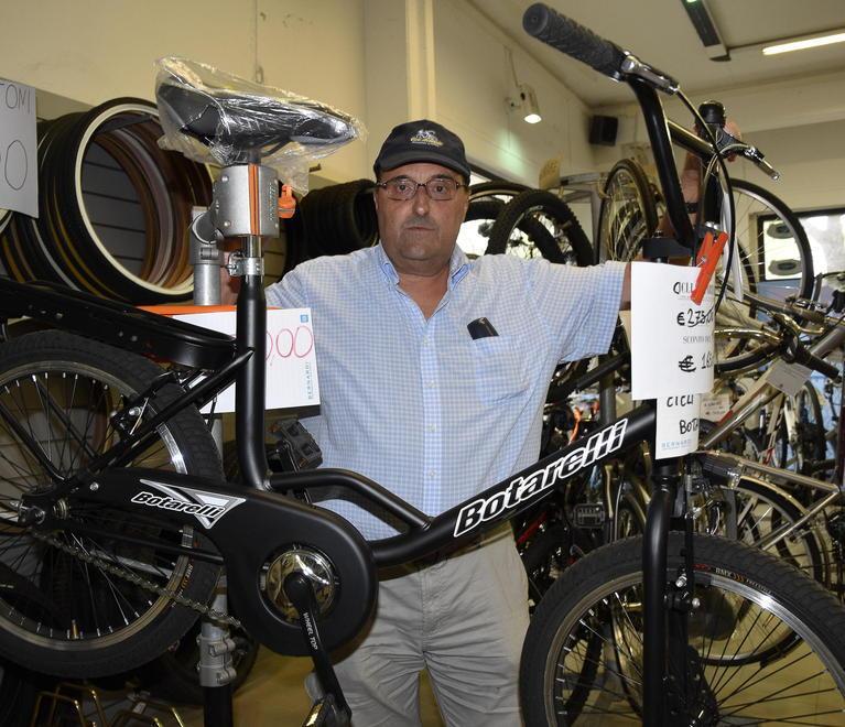  Dopo 44 anni chiude il biciclettaio Botarelli 