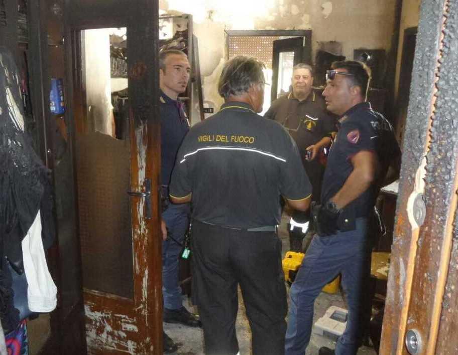 Bruciò la casa della compagna, arrestata 