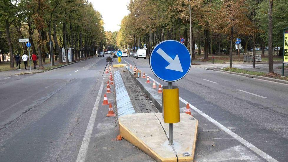 La “pazza” viabilità dei due spartitraffico di viale Umberto I