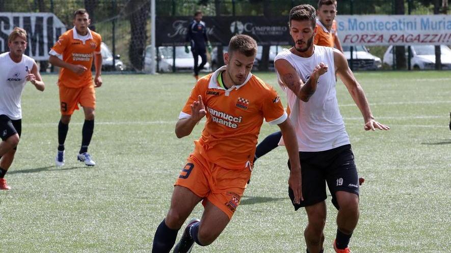 Indiani tiene a riposo De Cenco e Papini