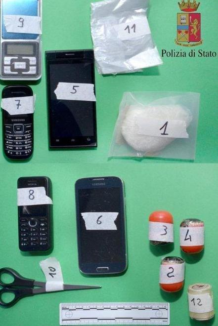 Arrestato spacciatore: teneva shaboo in casa di un amico