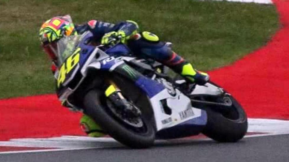 MotoGp: incredibile Rossi, parte per Aragon
