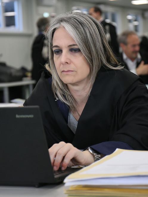 In cella scambio di dati e video sul processo 