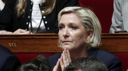 Le Pen, potrei 'cedere' a uno migliore