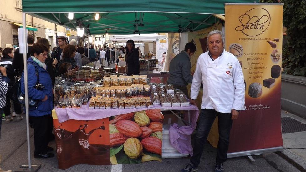 Pavullo, un mercato goloso dove il cioccolato sposa... la canapa