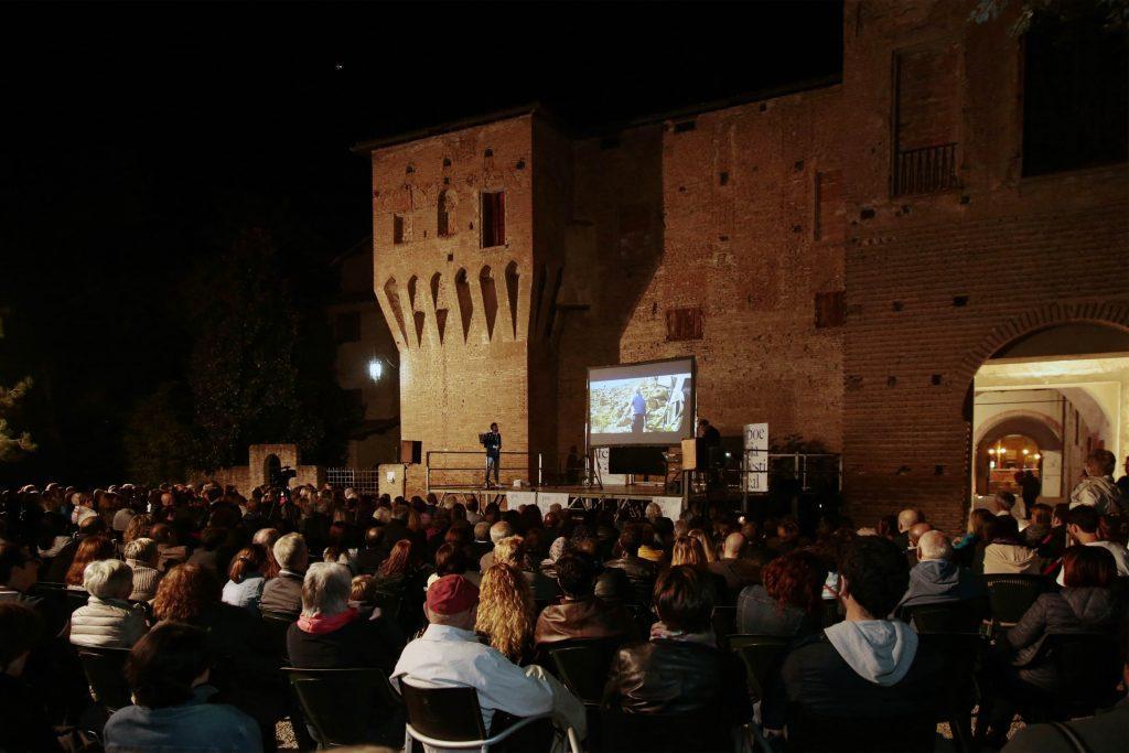 Una serata del Poesia Festival 