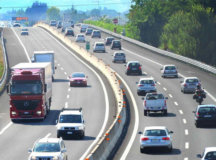 «La terza corsia sull’A11 sarà presto realtà» 
