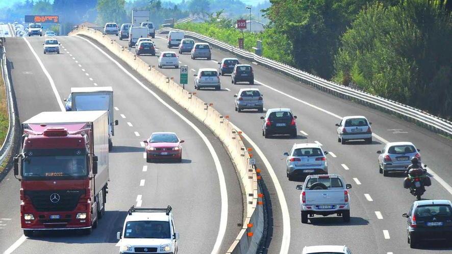«La terza corsia sull’A11 sarà presto realtà»
