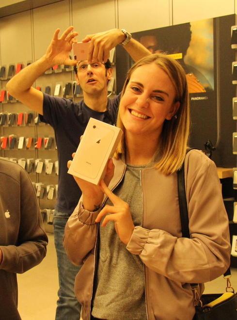 Il vento è cambiato Niente più code Per il nuovo iPhone 