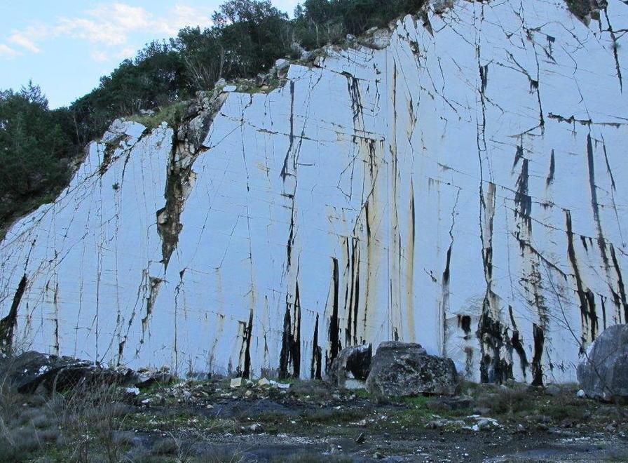 Marmi di Maremma ricorso al Tar contro il Comune 