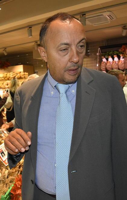 Sopra la nuova Coop si venderanno saponi 