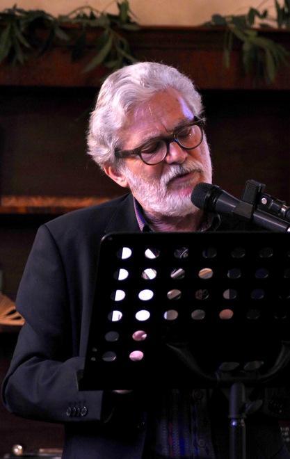 Ritrovate le liriche del giovane Sgarbi «Età di romanticismo» 