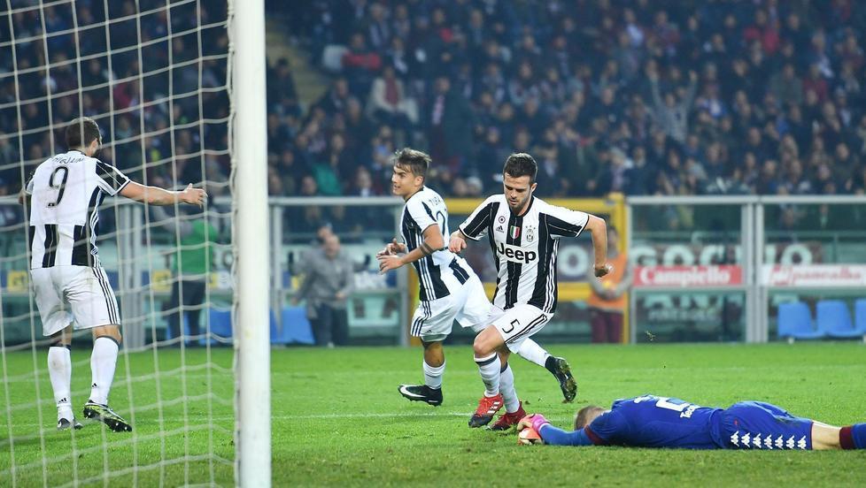Juve-Torino, la serata del derby Allegri vola basso: «È complicato» 