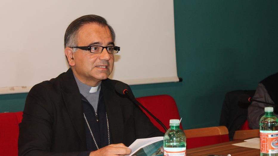L’arcivescovo Erio Castellucci: «Nelle parrocchie modenesi è ora di cambiare»