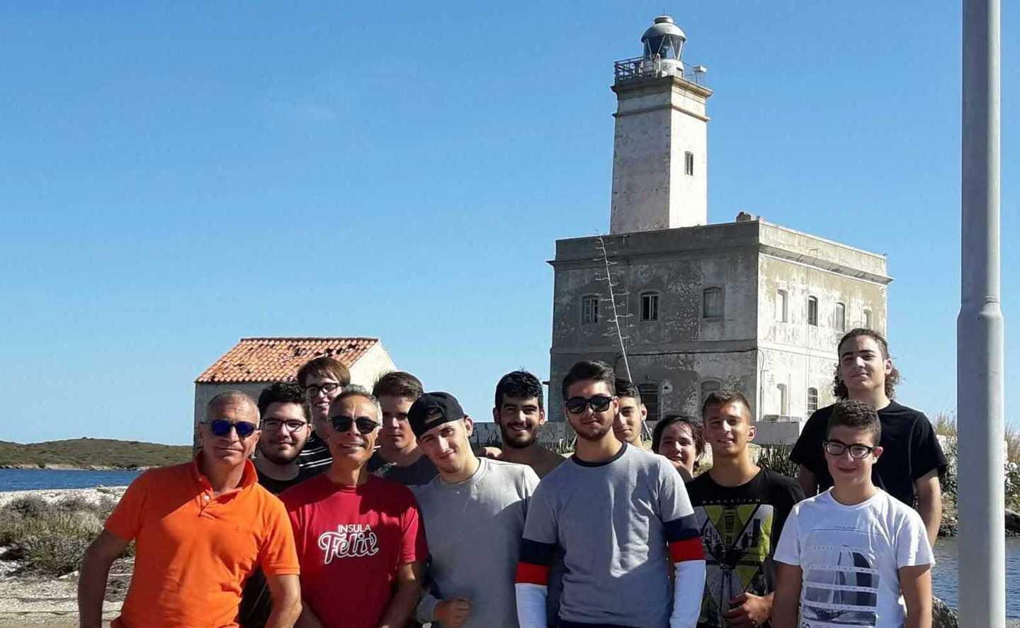 Gli studenti dell’Ipia alla scoperta del golfo su Insula felix