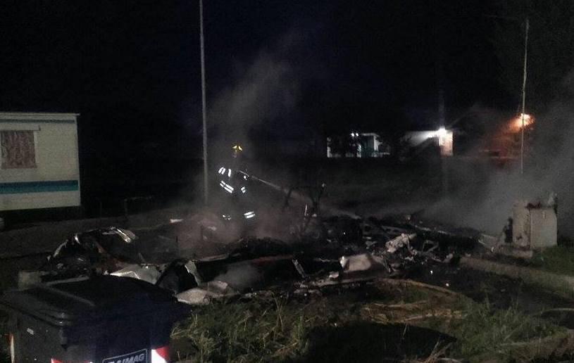 A fuoco le roulotte dei nomadi 