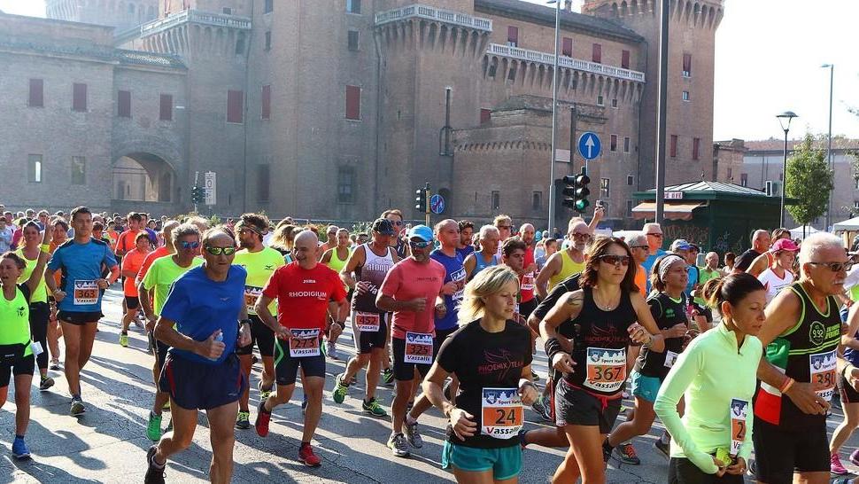 Scatta la Diecimiglia Centro storico e Mura ai podisti