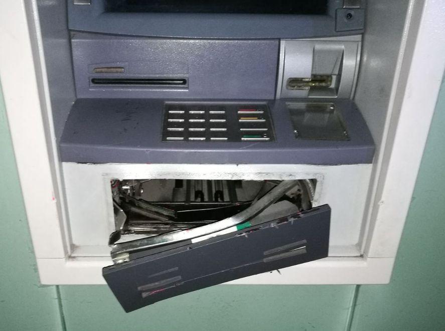 Tentato furto al bancomat Credem 