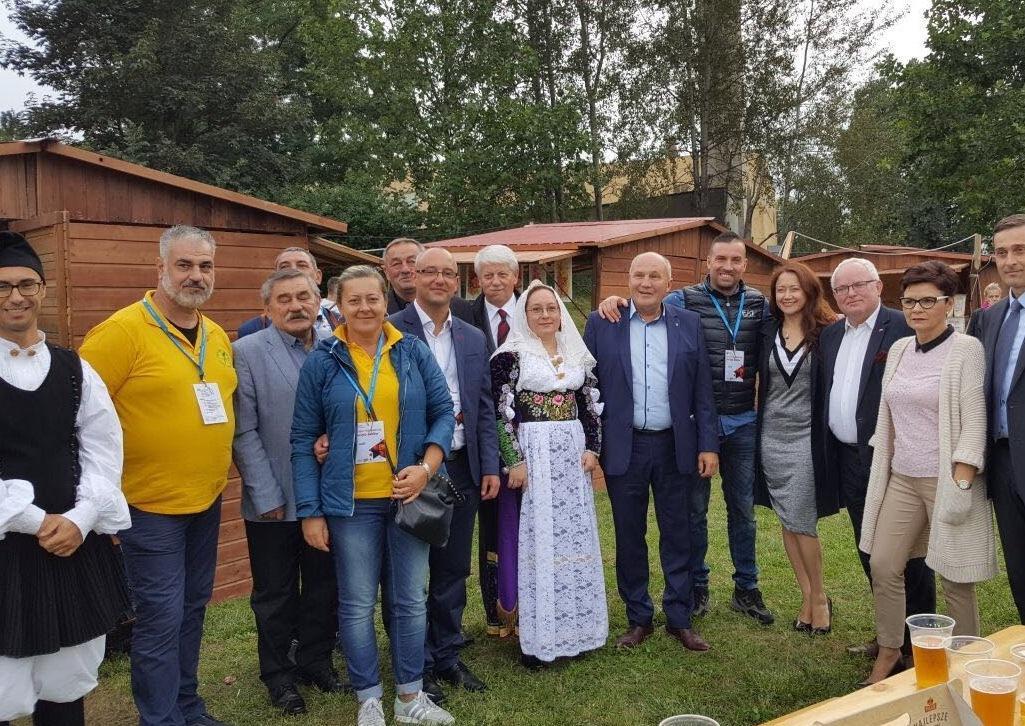 Uri restituisce la visita agli amici polacchi di Trzebnica