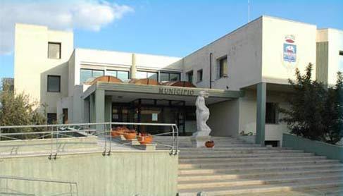 Protesta a scuola: «Cancelli aperti la notte»