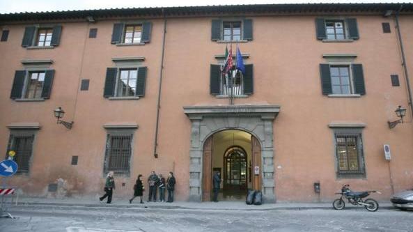 Concorsi truccati, interdetta anche una docente modenese