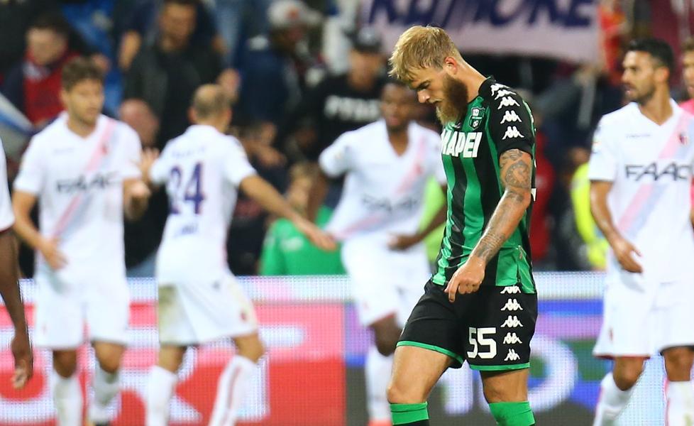 Il Sassuolo si butta via: il derby è del Bologna 