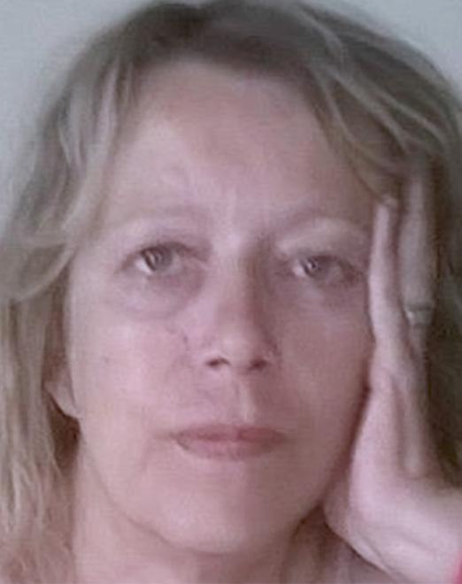 Incendio in casa, donna muore soffocata 