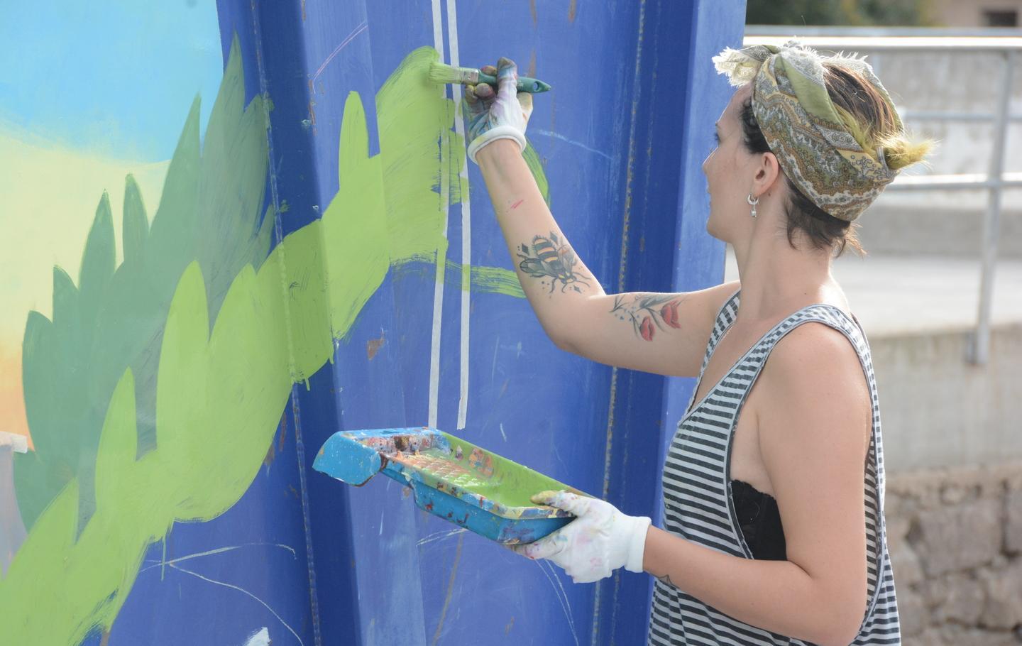 Il cassonetto diventa fonte di ispirazione 