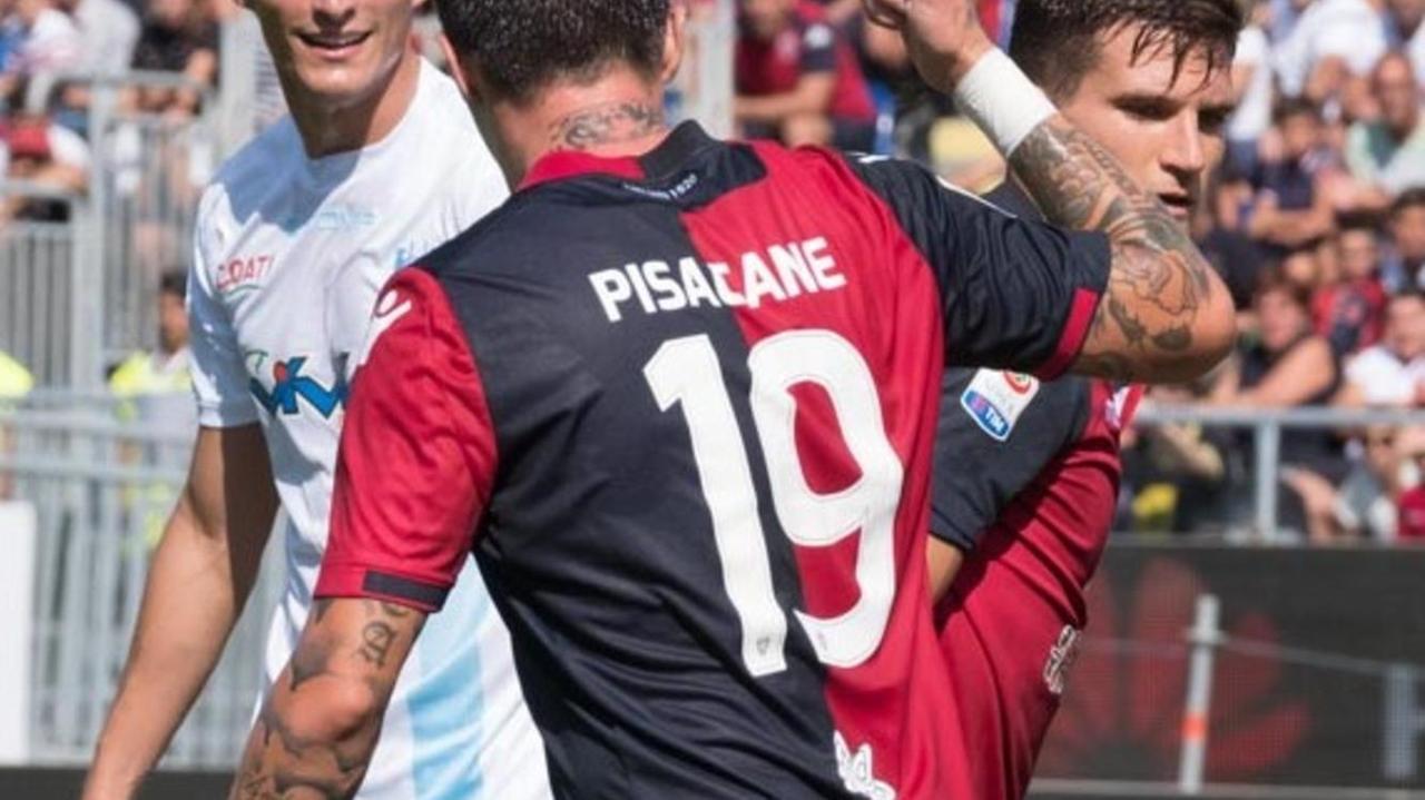 Disastro Cagliari, il Chievo brinda