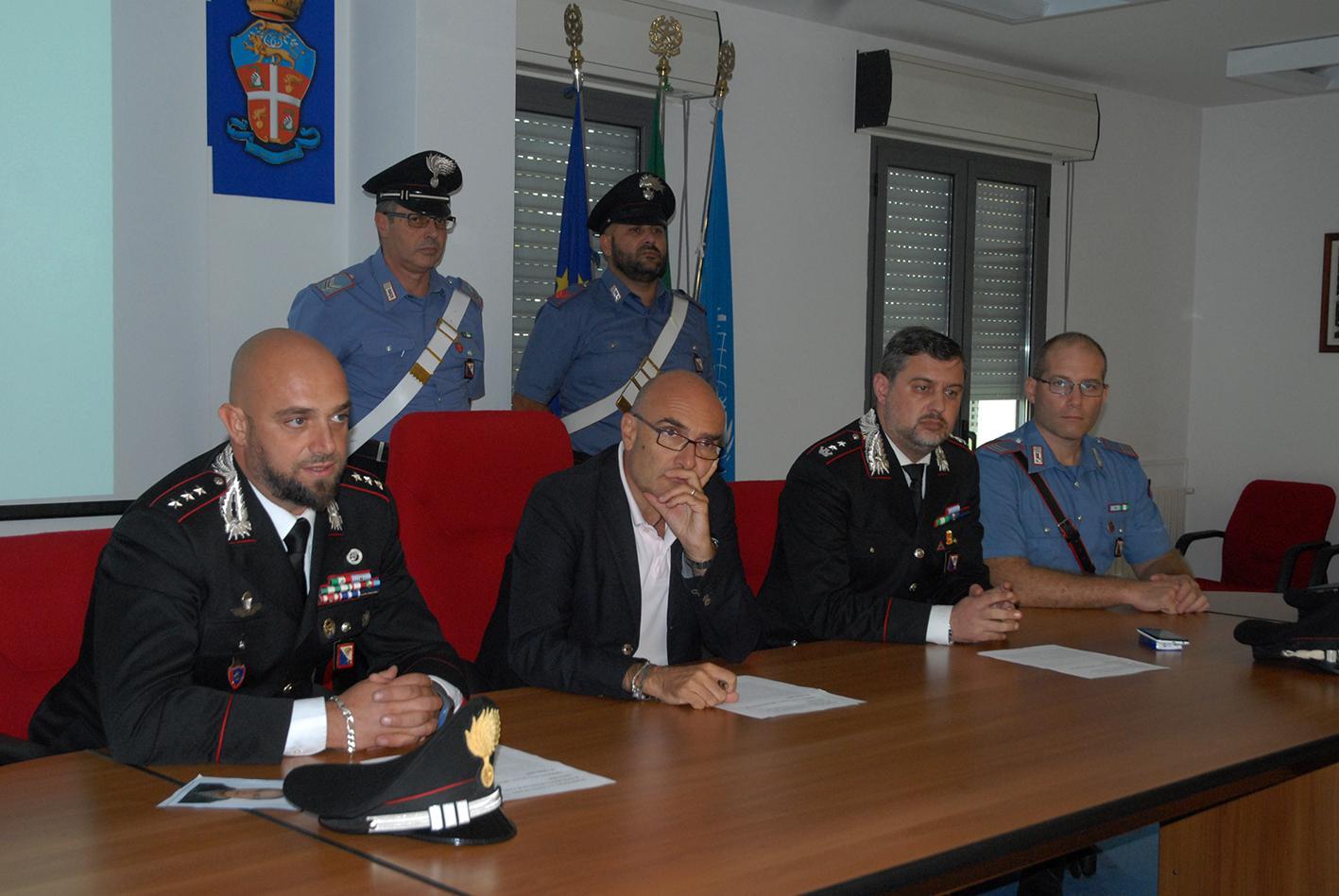 La conferenza stampa dei carabinieri