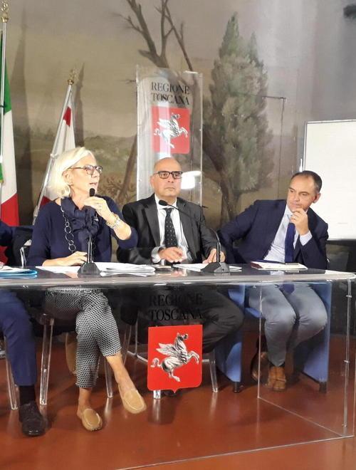 Via al forum con l’accensione delle Mura 