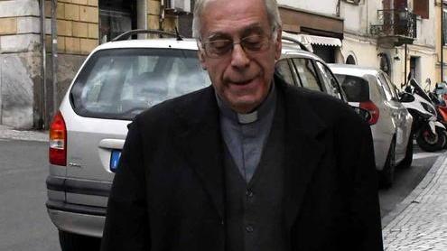 «Chi dovrebbe intervenire invece tace»