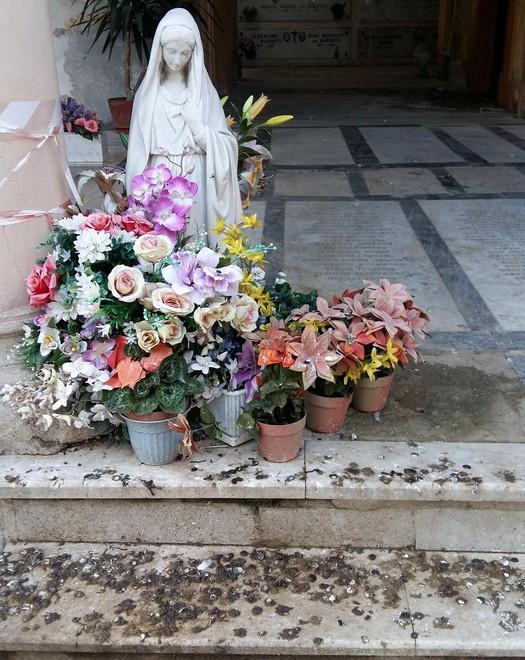 Cimitero chiuso un’altra volta dopo la pioggia 