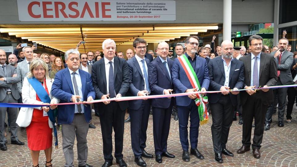 «Basta con le eurofollie e la burocrazia»