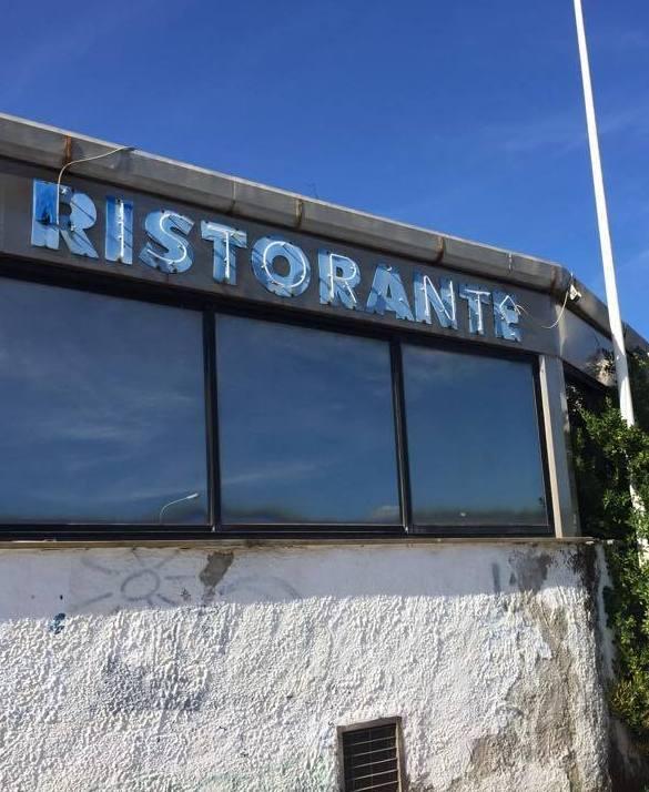 All’asta ci sono l’ex “Ernesto” e il bar Aroni