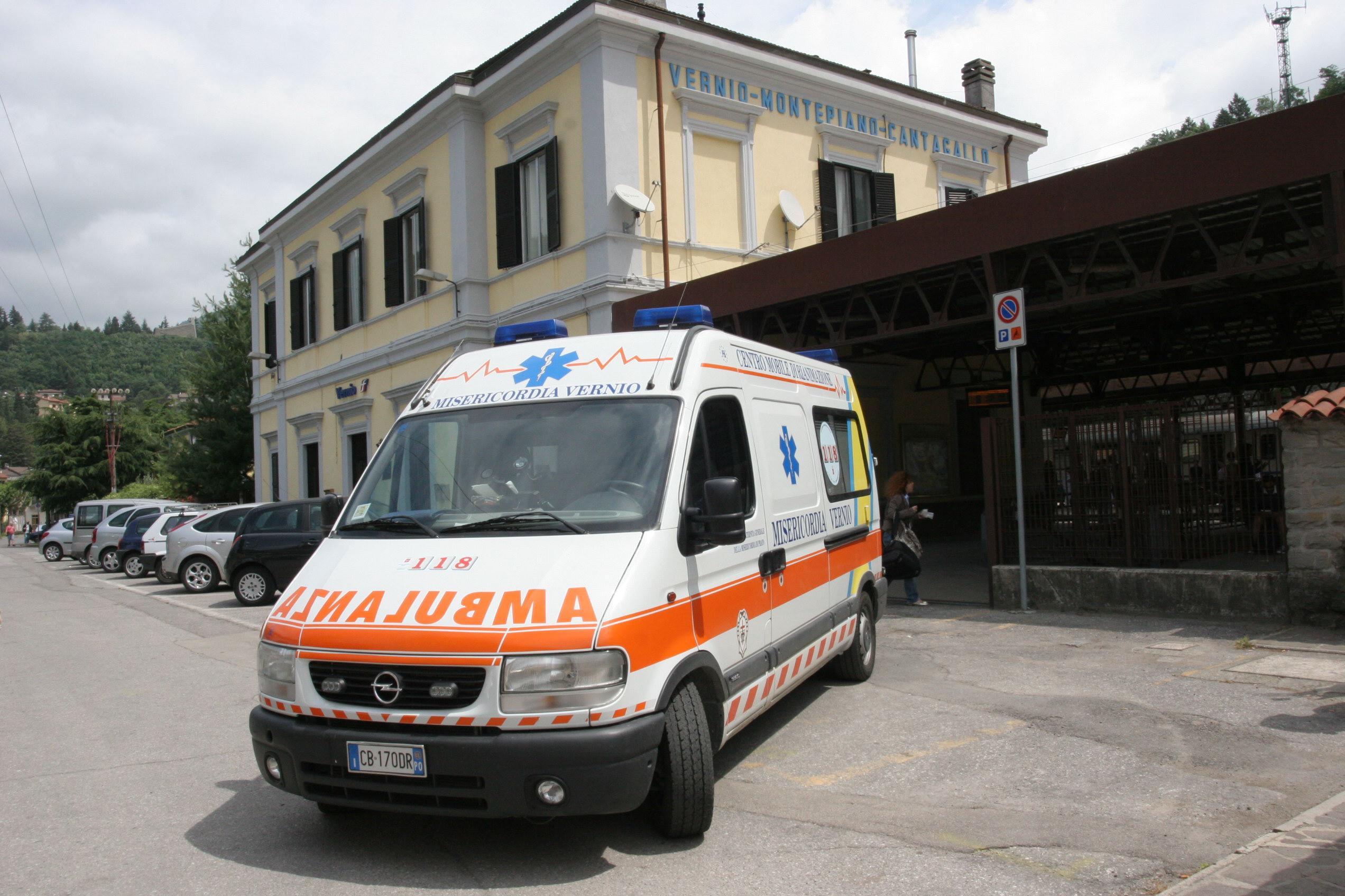 Un'ambulanza a Vernio (archivio)
