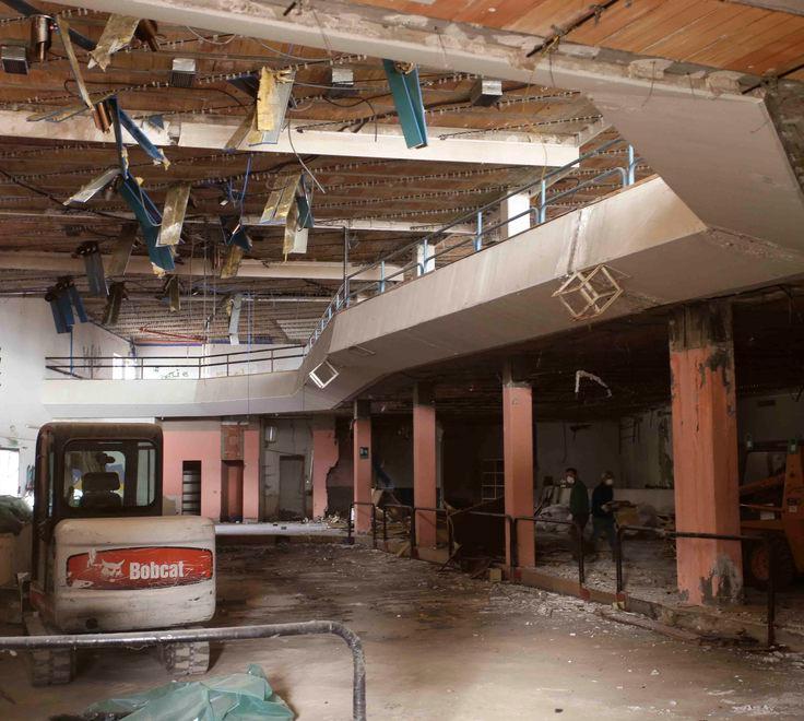 Inizia la demolizione del Poggio, discoteca amata da generazioni 