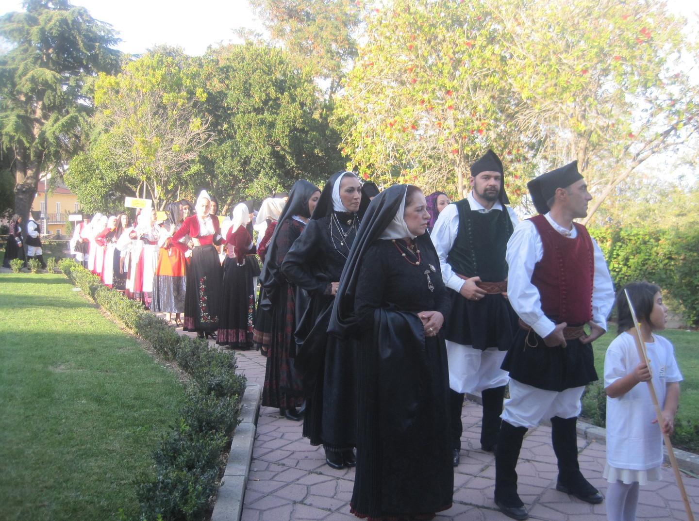 Bellezza e colori nella sfilata di Chiaramonti 