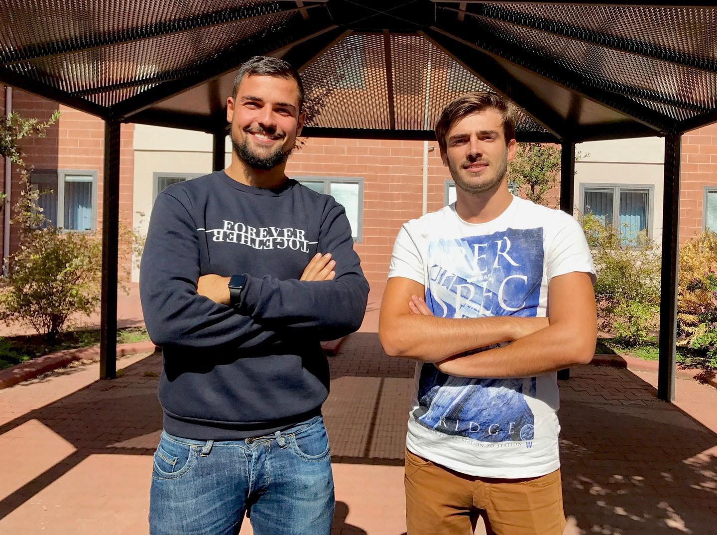 Dalle cicche, mattoni e montature per occhiali 