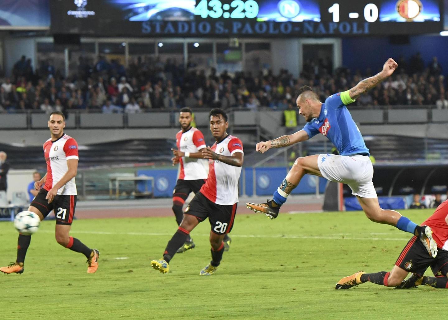 Tre gol e il Napoli di Sarri allontana i fantasmi 