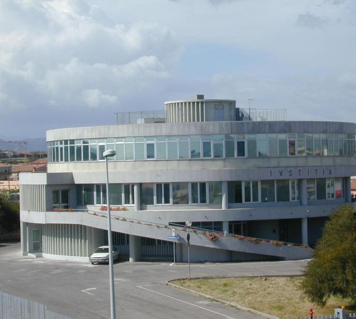 Dopo le parole di Giachetti scontro duro sul tribunale 